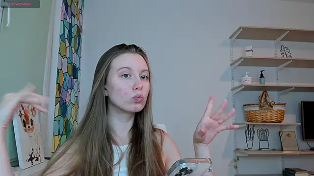 Snapshot of Peggy_Beauty chatting on 10.28.25 Peggy Beauty online show from 10.28.25