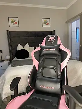 Neelo-Smith online show from 02.12.25