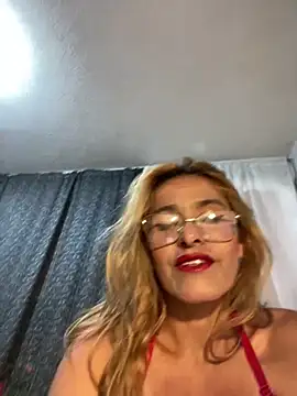 Snapshot of SahoryHorny chatting on 01.21.25 SahoryHorny online show from 01.21.25