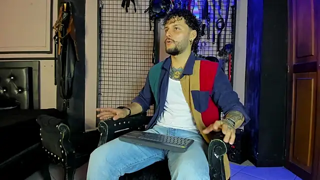 Twisted Fantasy online show from 04.17.26