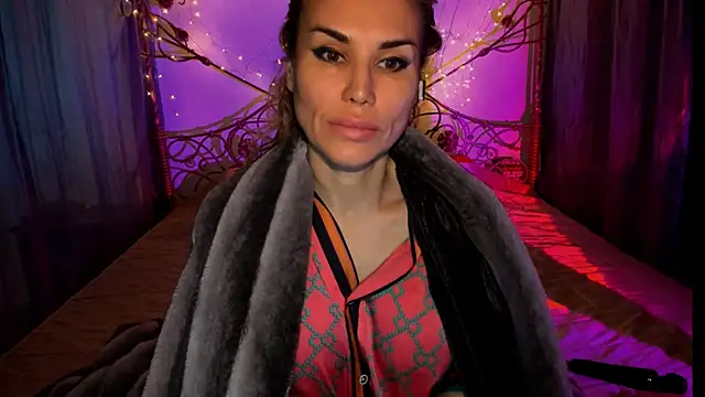 Radmila Queen  online show from 11.27.25