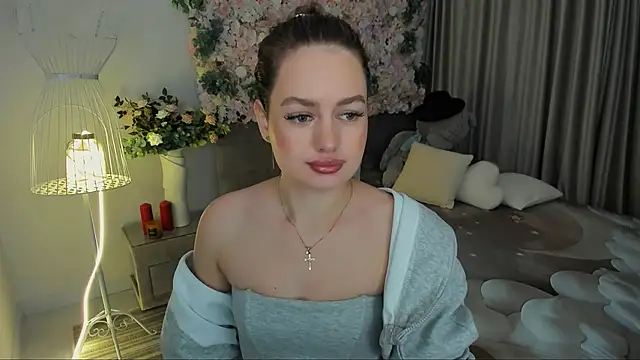 MiracleCurly online show from 11.14.25