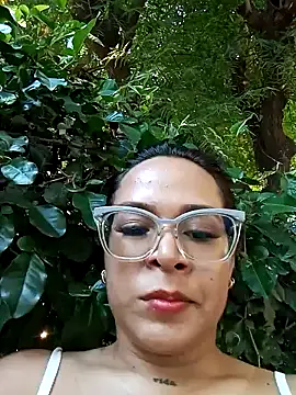 Snapshot of Cristel_Shop chatting on 12.20.24 Cristel Shop online show from 12.20.24