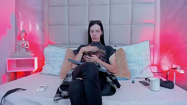 Hecatee 77 online show from 11.20.25