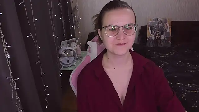 MissBrightShine online show from 10.18.25