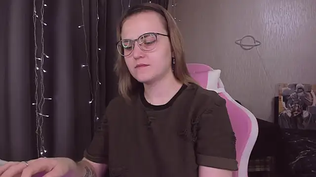 MissBrightShine online show from 10.24.25