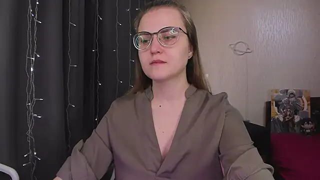 Snapshot of MissBrightShine chatting on 02.12.26 MissBrightShine online show from 02.12.26