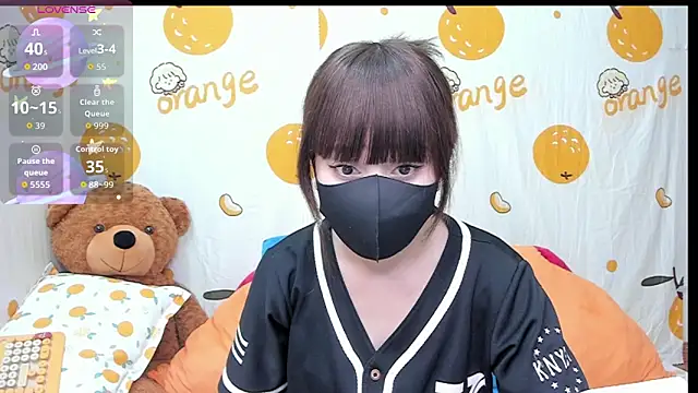 alonelove   online show from 10.15.25