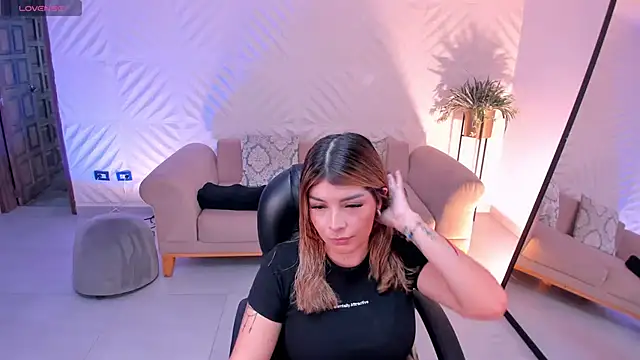 LisaMonroe  online show from 03.10.25