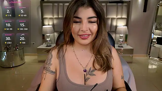 LisaMonroe  online show from 12.19.25