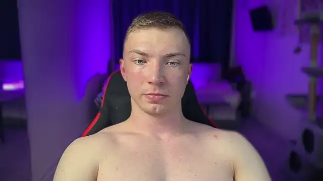 Snapshot of iron__chap chatting on 02.08.26 iron chap online show from 02.08.26