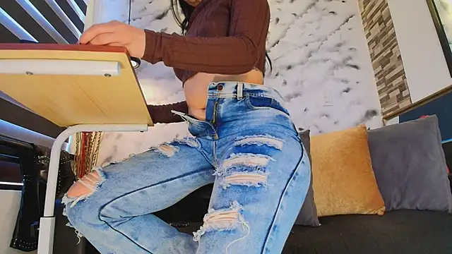 Sophie LittleS online show from 03.15.26