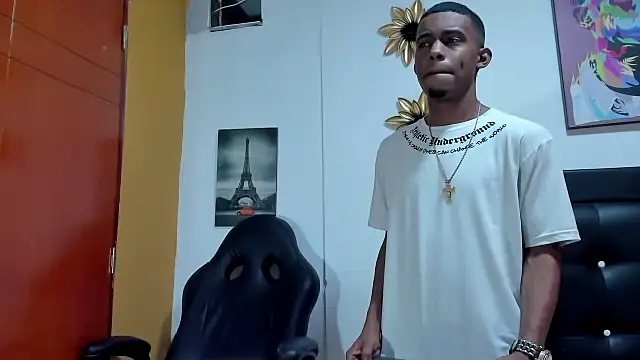 ethan bigcock  online show from 12.04.25