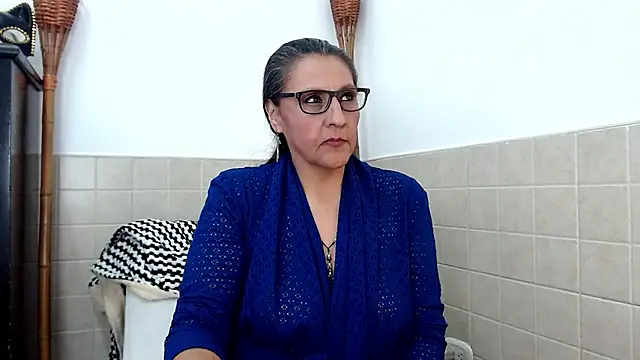 merlyna goldens online show from 03.19.25