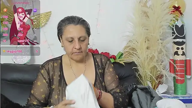 merlyna goldens online show from 12.17.25