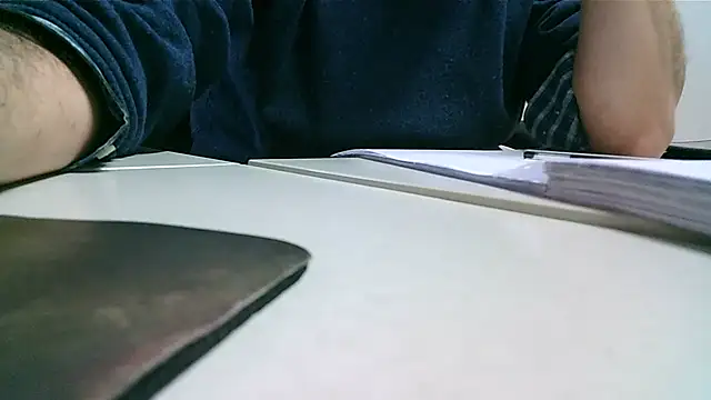 Snapshot of Gregcam chatting on 12.04.24 Gregcam online show from 12.04.24