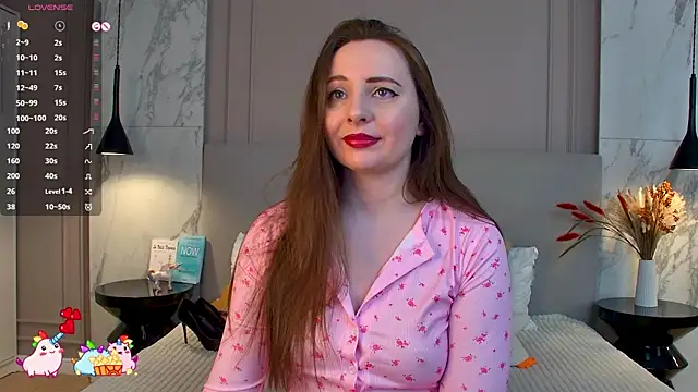 Snapshot of maltii_evans chatting on 11.17.25 maltii evans online show from 11.17.25