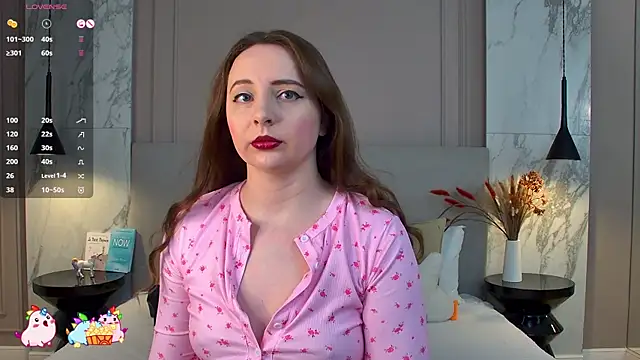 Snapshot of maltii_evans chatting on 11.28.25 maltii evans online show from 11.28.25