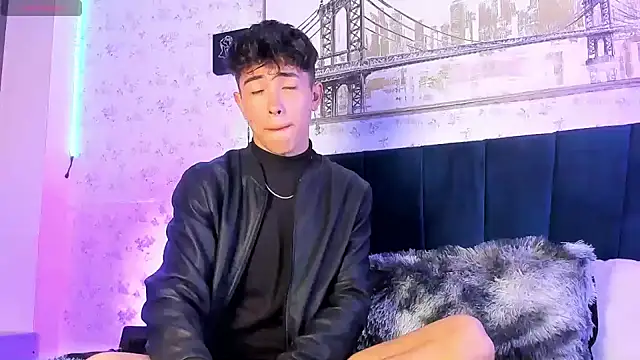 Snapshot of Andrew_thevil chatting on 02.05.25 Andrew thevil online show from 02.05.25