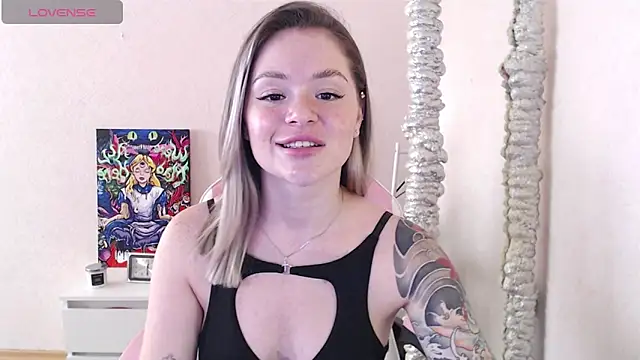 miaacatt online show from 10.24.25