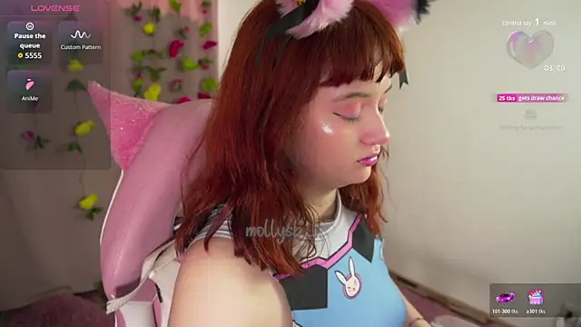 Snapshot of molly_russell chatting on 11.29.25 molly russell online show from 11.29.25