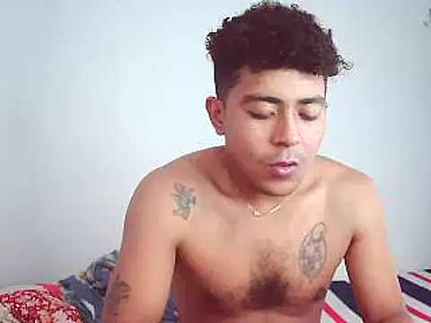 Snapshot of wailer_ chatting on 12.26.24 wailer online show from 12.26.24