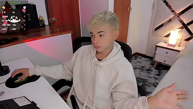 Austin connor  online show from 12.18.24