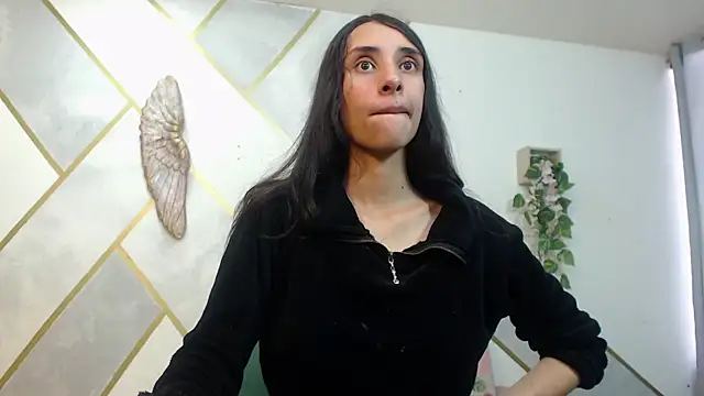 RoxanaCyrano  online show from 11.07.25