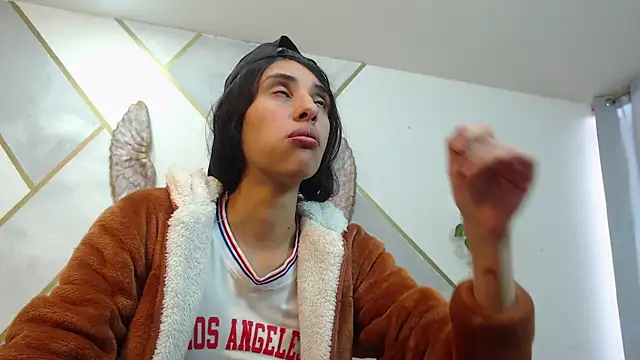 RoxanaCyrano  online show from 01.13.26