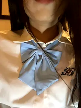 Asia-Lynn online show from 10.17.25