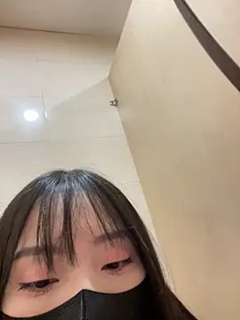 Asia-Lynn online show from 04.05.26