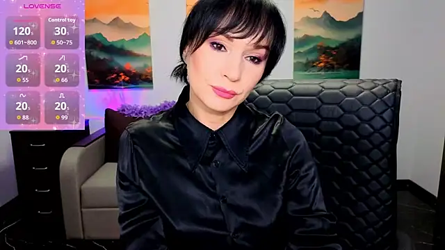 Sofia Ford online show from 10.28.25