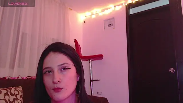 Snapshot of AlissonnFoxx chatting on 03.02.25 AlissonnFoxx online show from 03.02.25