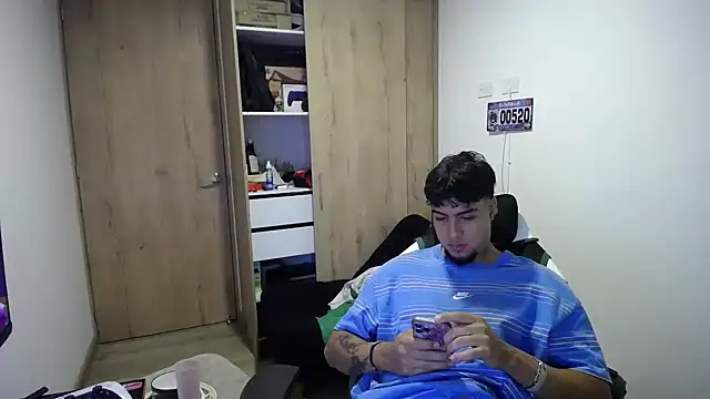 Snapshot of matias_bianco chatting on 10.31.25 matias bianco online show from 10.31.25