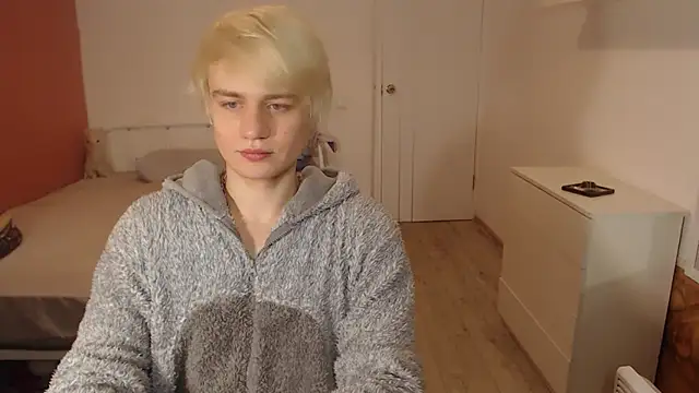 Oliver sweet  online show from 12.22.25