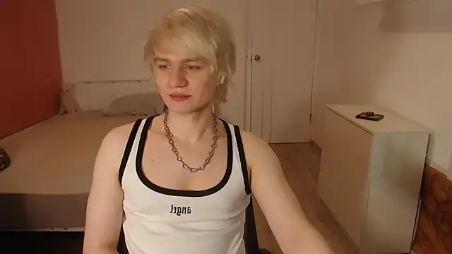 Oliver sweet  online show from 02.10.26