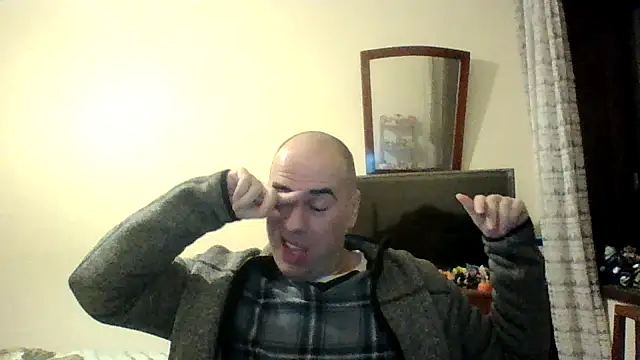 Snapshot of sstrasser chatting on 12.15.24 sstrasser online show from 12.15.24