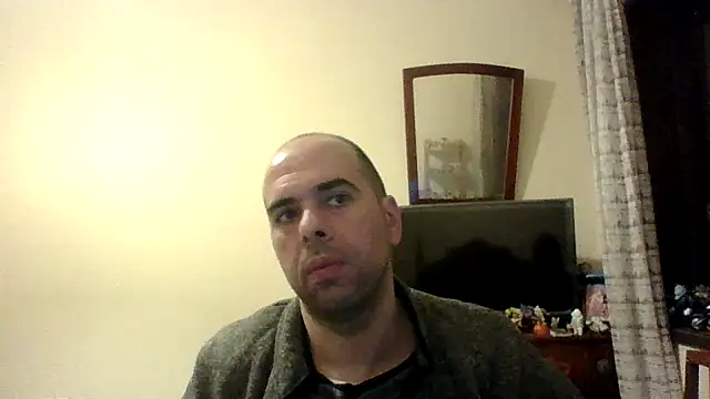 Snapshot of sstrasser chatting on 12.23.24 sstrasser online show from 12.23.24