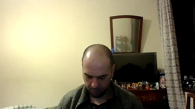 Snapshot of sstrasser chatting on 12.24.24 sstrasser online show from 12.24.24