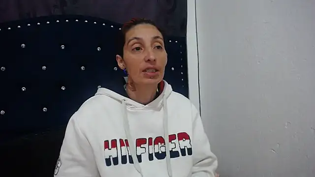 Snapshot of anyu1306 chatting on 12.18.24 anyu1306 online show from 12.18.24