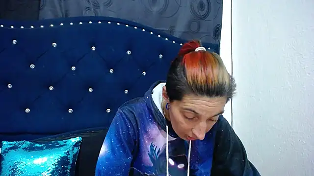 Snapshot of anyu1306 chatting on 01.14.25 anyu1306 online show from 01.14.25