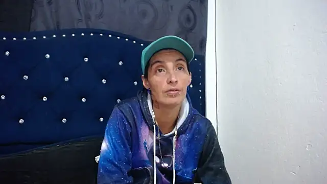 Snapshot of anyu1306 chatting on 01.16.25 anyu1306 online show from 01.16.25