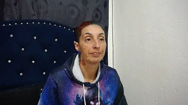 Snapshot of anyu1306 chatting on 02.18.25 anyu1306 online show from 02.18.25