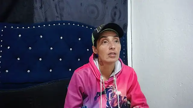 Snapshot of anyu1306 chatting on 03.16.25 anyu1306 online show from 03.16.25