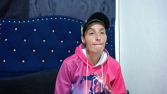 Snapshot of anyu1306 chatting on 03.16.25 anyu1306 online show from 03.16.25