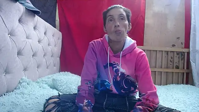 Snapshot of anyu1306 chatting on 10.16.25 anyu1306 online show from 10.16.25