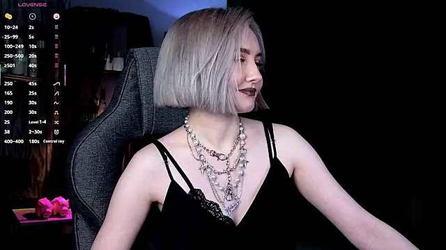 Snapshot of ReiYosimoto chatting on 02.02.26 ReiYosimoto online show from 02.02.26