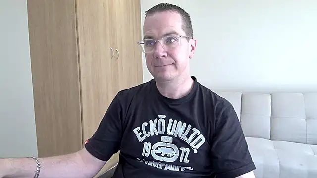 BrettJ81 online show from 05.30.26