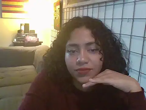 Snapshot of savanahottie chatting on 11.24.25 savanahottie online show from 11.24.25