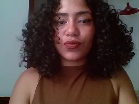 Snapshot of savanahottie chatting on 11.30.25 savanahottie online show from 11.30.25